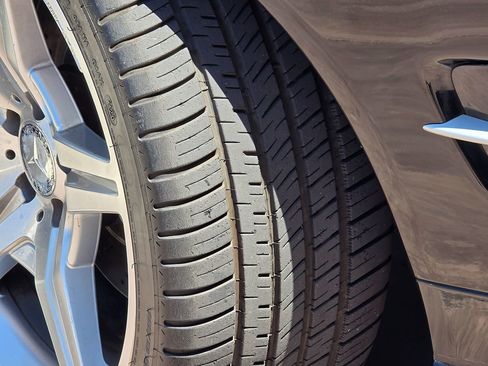 Used 2012 Mercedes-Benz SL 550 image 22