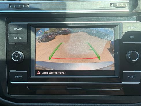 Used 2020 Volkswagen Tiguan S AWD/4WD image 27