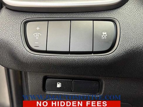Used 2017 Kia Sorento AWD w/ LX Convenience Package image 35