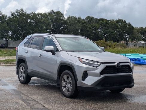 Used 2025 Toyota RAV4 XLE w/ Convenience Package FWD image 3