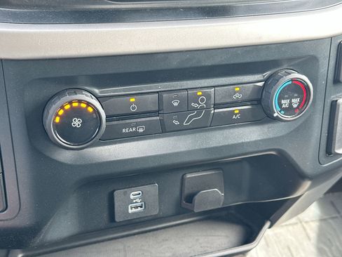 Used 2022 Ford F150 XLT AWD/4WD image 17