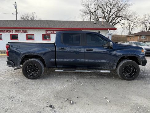 Used 2021 Chevrolet Silverado 1500 Custom image 2