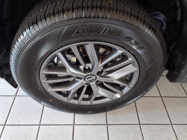 Used 2026 Nissan Rogue SV AWD/4WD image 5