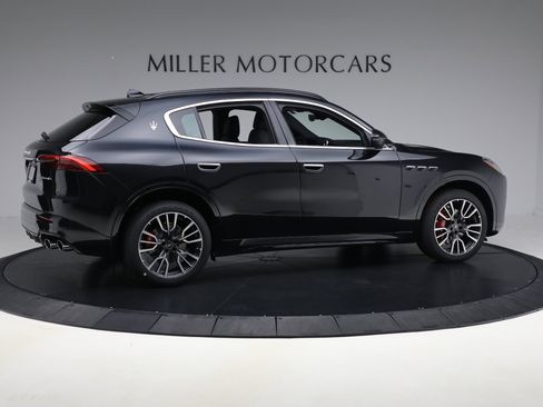 New 2025 Maserati Grecale GT image 8