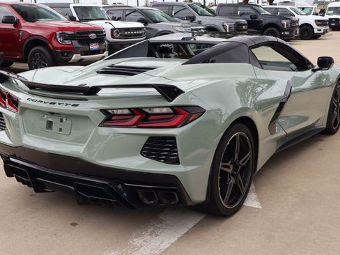 Used 2024 Chevrolet Corvette Stingray Premium Conv w/ Z51 Performance Package RWD image 3