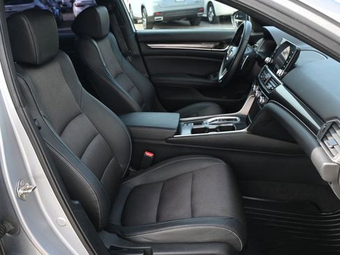 Used 2019 Honda Accord Sport image 16