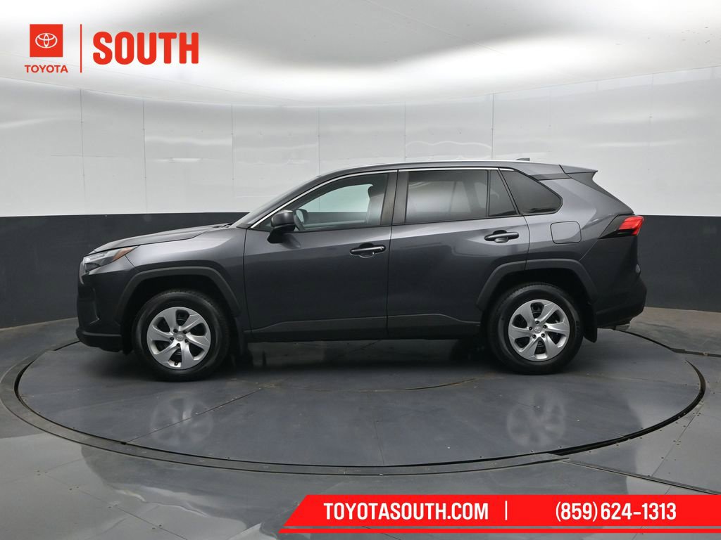 Used 2024 Toyota RAV4 LE FWD image 7