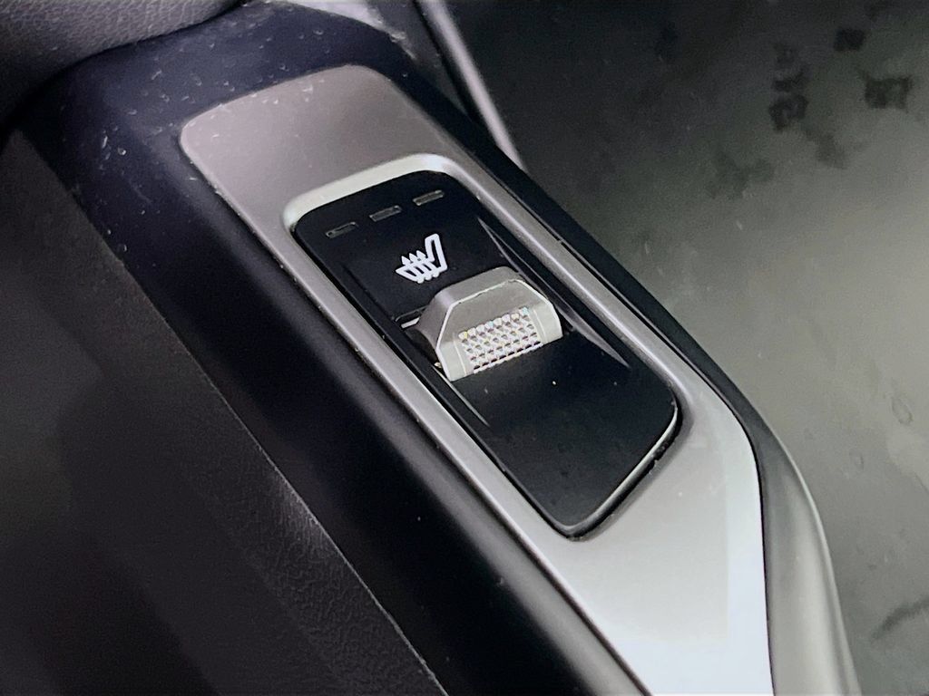 Used 2022 Kia Sorento S w/ Panoramic Sunroof Package AWD/4WD image 12