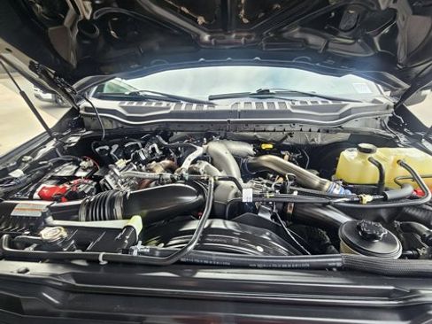 Used 2021 Ford F250 Lariat w/ Lariat Ultimate Package image 11