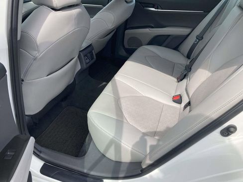 Used 2023 Toyota Camry XSE FWD image 15