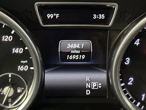 Used 2015 Mercedes-Benz ML 350 2WD image 28