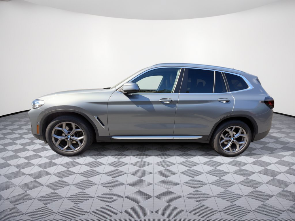 Used 2023 BMW X3 xDrive30i w/ Premium Package w/ZPA AWD/4WD image 2