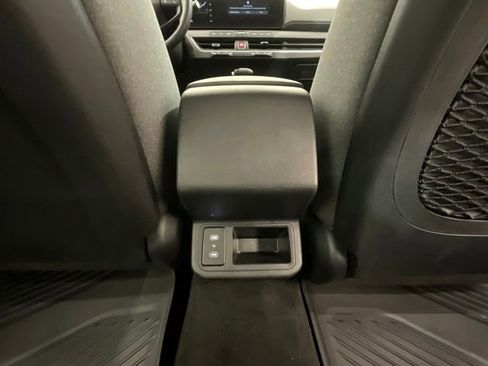Used 2025 Kia K4 EX FWD image 26