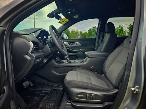 Used 2023 Chevrolet Traverse LT AWD/4WD image 11