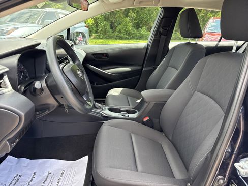 Used 2024 Toyota Corolla LE FWD image 11