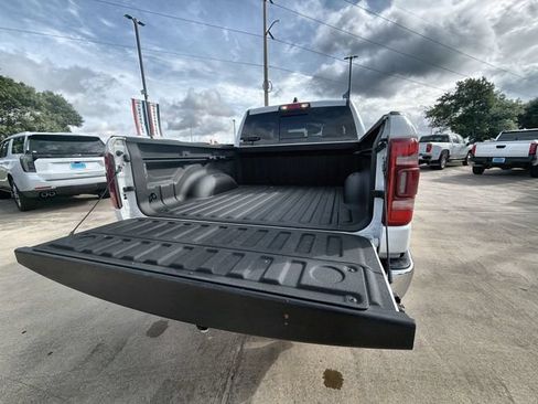 Used 2024 RAM 1500 Laramie AWD/4WD image 25