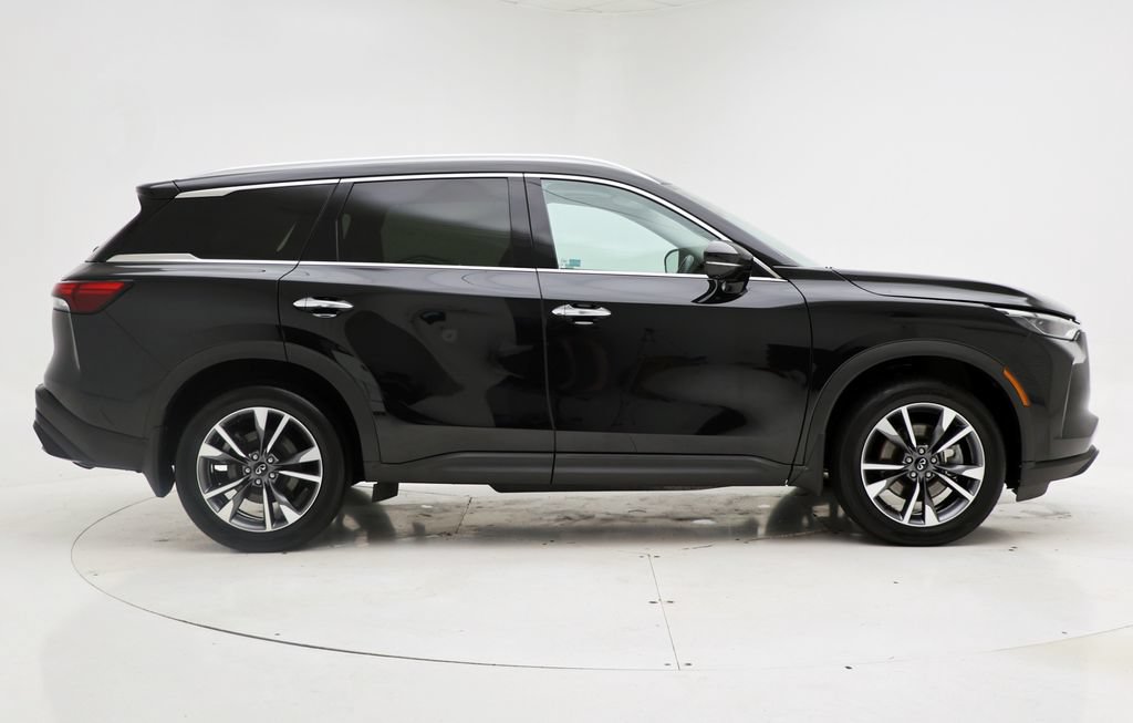 Used 2023 INFINITI QX60 Luxe w/ Vision Package AWD/4WD image 2