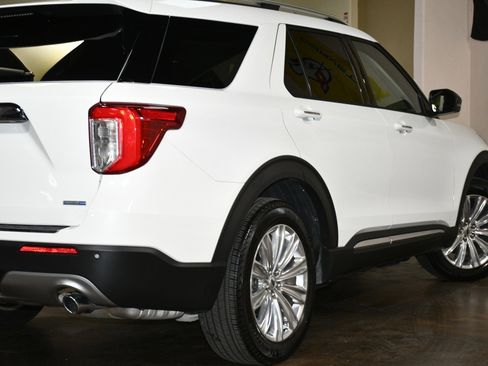 Used 2020 Ford Explorer Limited w/ Class III Trailer Tow Package image 56