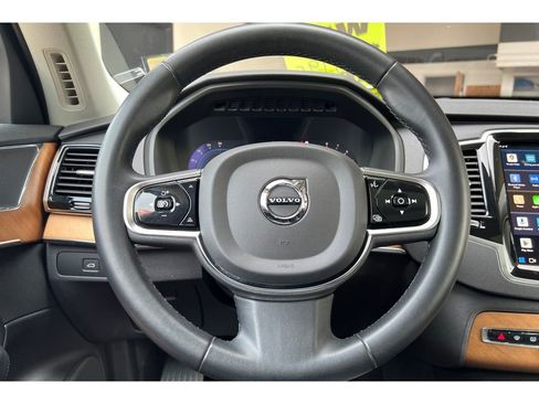 Used 2023 Volvo XC90 B5 Plus image 25