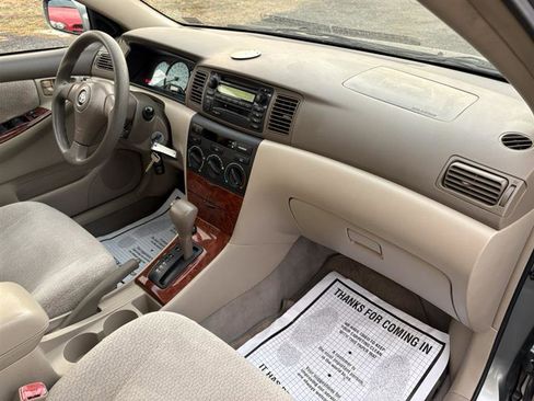 Used 2004 Toyota Corolla LE image 21