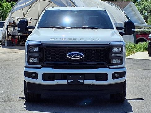 Used 2024 Ford F250 Lariat w/ Lariat Ultimate Package image 2