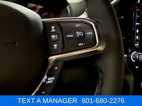 New 2026 RAM 2500 Laramie AWD/4WD image 17