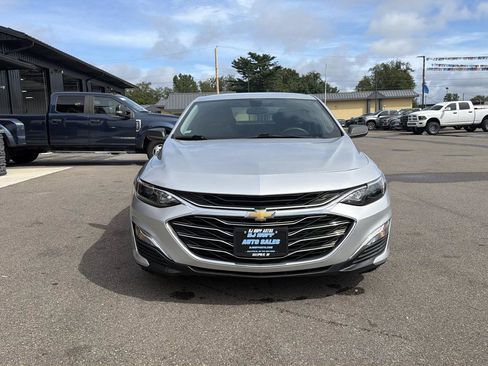 Used 2019 Chevrolet Malibu LS FWD image 2