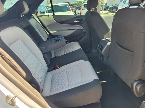 Used 2021 Chevrolet Equinox LS image 14
