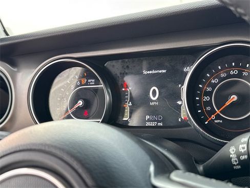 Used 2022 Jeep Wrangler Unlimited Sport image 33