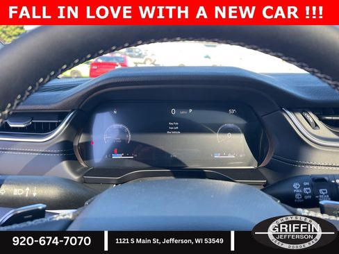 New 2025 Jeep Grand Cherokee Altitude image 21