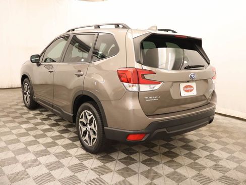 Used 2022 Subaru Forester Premium AWD/4WD image 3