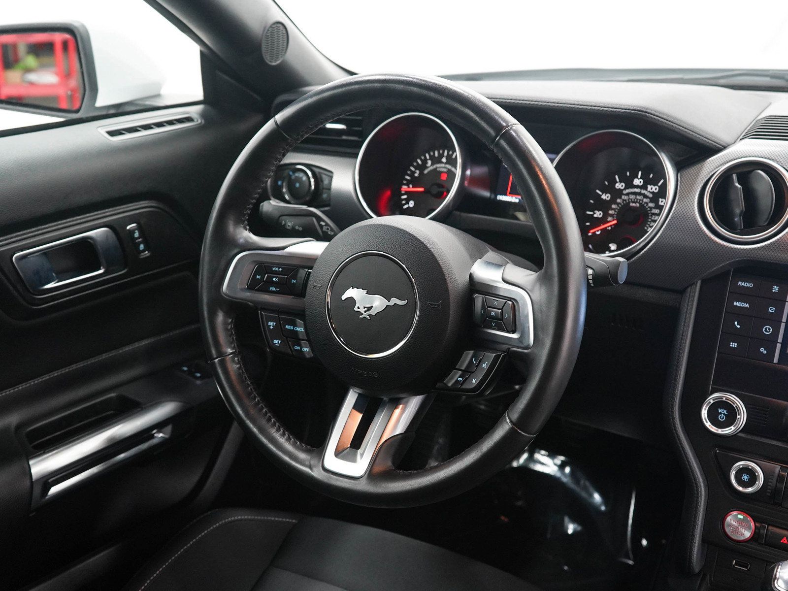 Used 2022 Ford Mustang GT RWD image 13
