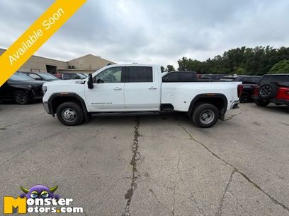 Used 2024 GMC Sierra 3500 SLE w/ SLE Convenience Package