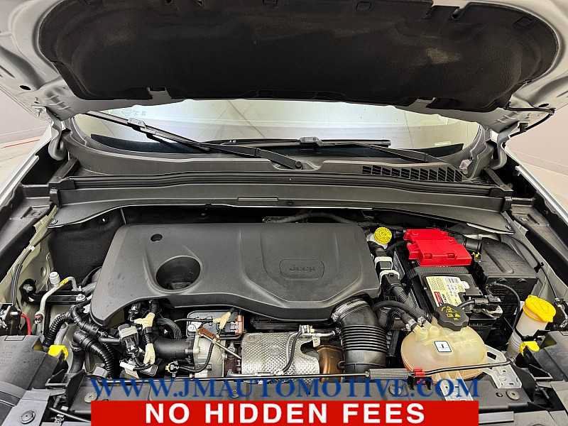Used 2020 Jeep Renegade Altitude AWD/4WD image 10