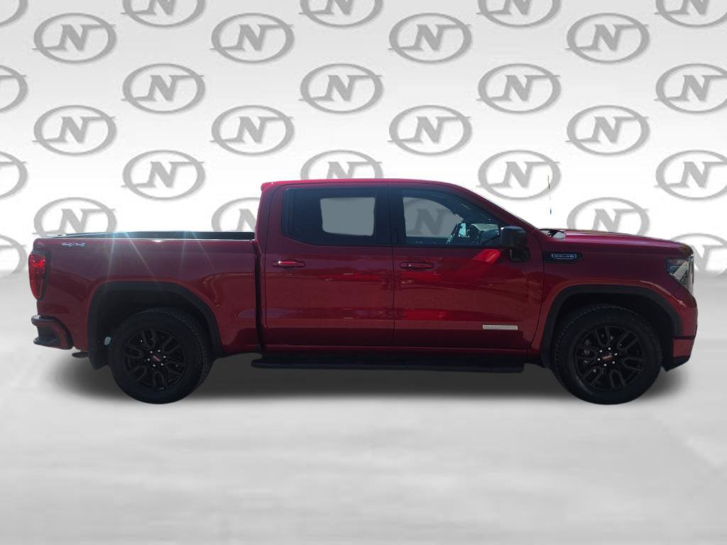 Used 2022 GMC Sierra 1500 Elevation w/ LPO, Elevation Black Package AWD/4WD image 15