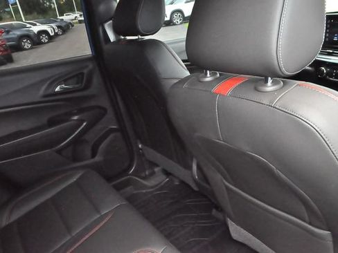 Used 2025 Chevrolet Trax RS w/ Driver Confidence Package FWD image 25