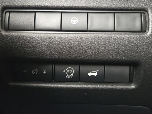 Used 2023 Nissan Rogue SL FWD image 22