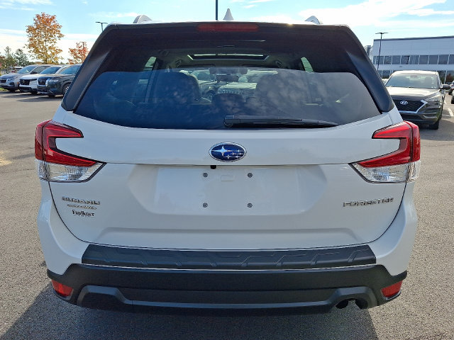 Used 2021 Subaru Forester Premium AWD/4WD image 6