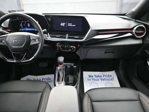 Certified 2025 Chevrolet Trax RS w/ Driver Confidence Package FWD image 22