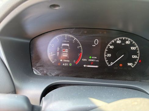 Used 2025 Honda HR-V LX image 2