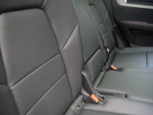 Certified 2026 Porsche Cayenne AWD/4WD image 36