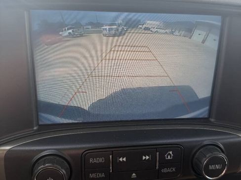 Used 2018 Chevrolet Silverado 1500 High Country AWD/4WD image 24