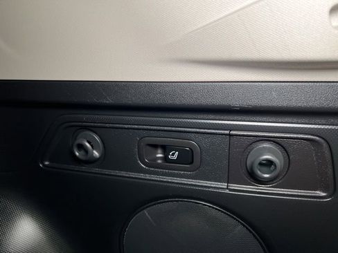 Used 2023 Subaru Forester Limited w/ Popular Package #2 image 65