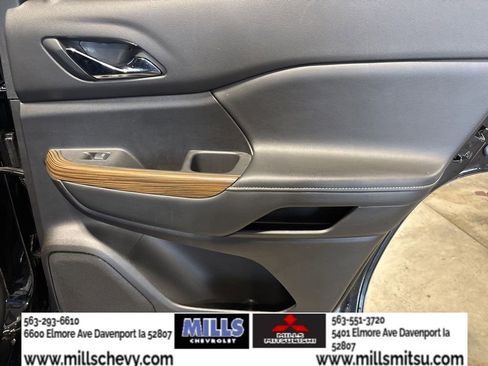 Used 2021 GMC Acadia SLE w/ Driver Convenience Package image 16