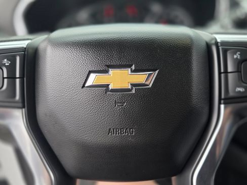 Used 2025 Chevrolet Blazer LT FWD image 25