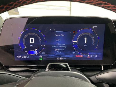 Used 2025 Chevrolet Silverado EV RST AWD/4WD image 25