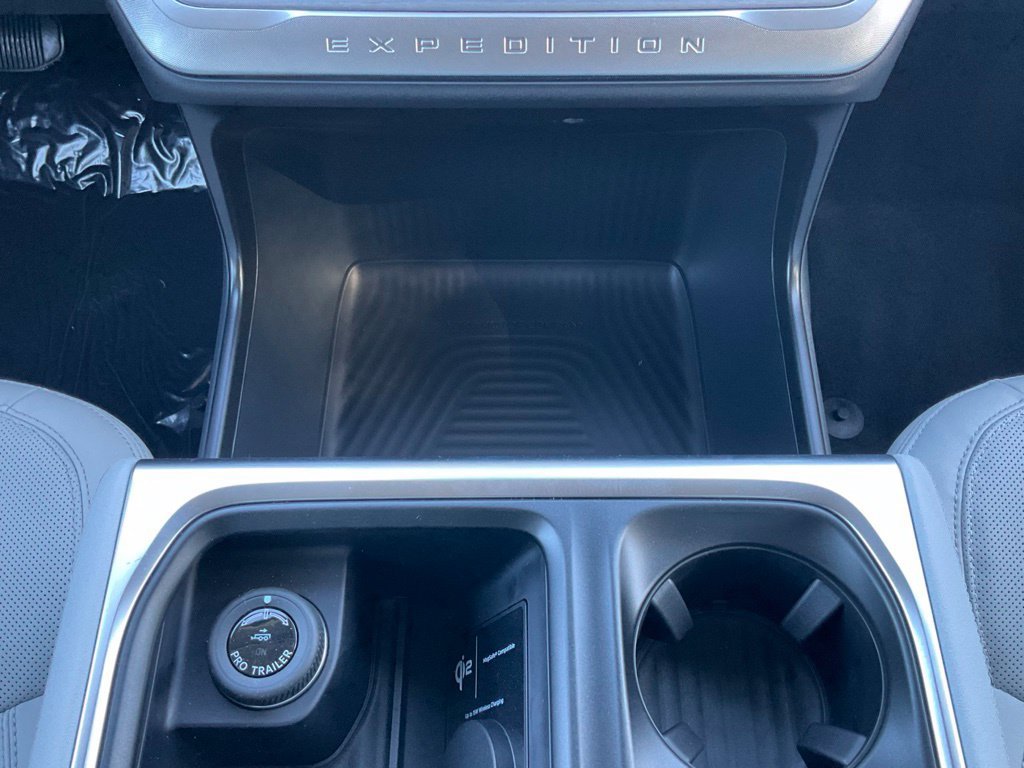 New 2027 Ford Expedition Max Platinum AWD/4WD image 32