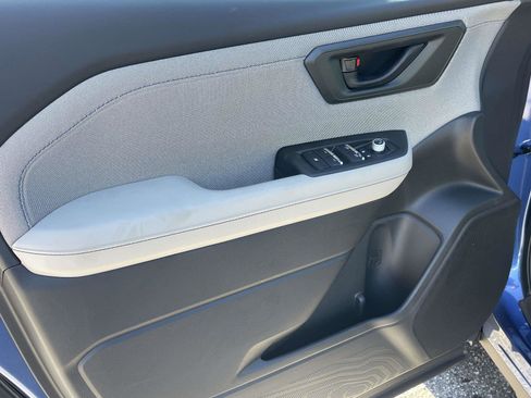 New 2026 Subaru Forester Premium image 5