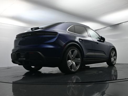 Certified 2024 Porsche Macan 4 Electric image 51