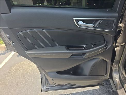 Used 2020 Ford Edge ST w/ Equipment Group 401A AWD/4WD image 13